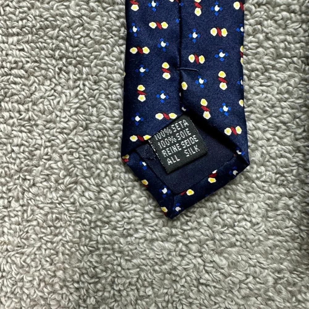 Versace Classic V2 Mens Silk Tie Navy Blue Geometric Medusa Logo Made in Italy
